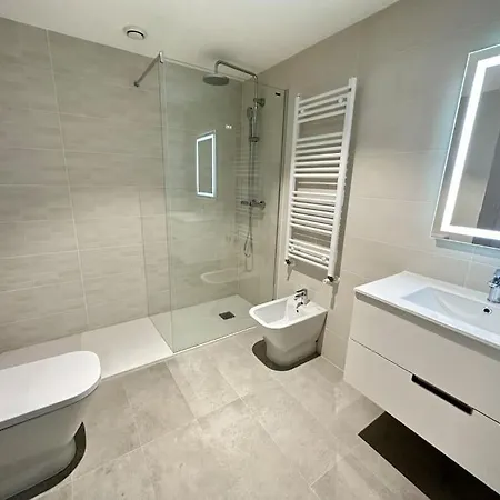 Apartamento Jacinto Benavente 15, 7a Con Parking Gratis By Ybh